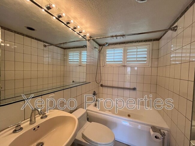 Building Photo - 77495 Cheyenne Dr