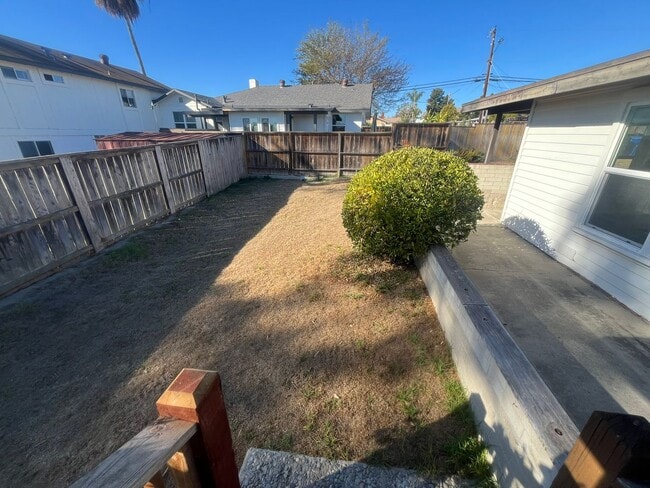 Building Photo - Grapevine Rd 705