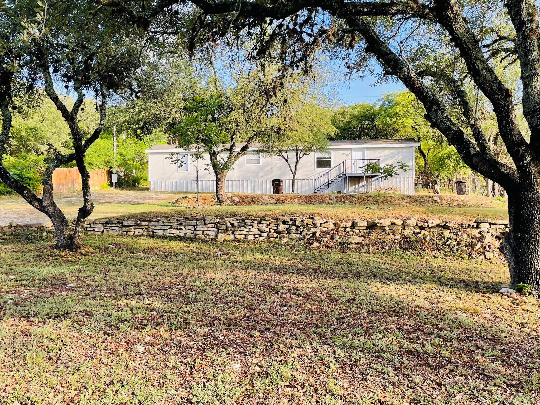 Building Photo - 1009 Pine Eagle Ln