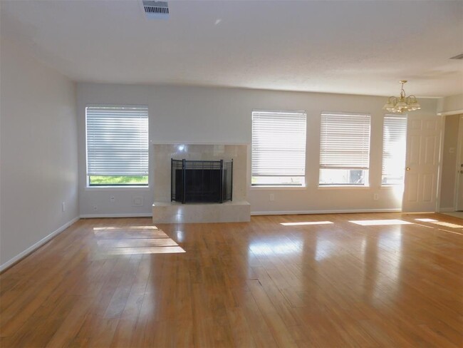 Building Photo - 11430 Sagemeadow Ln