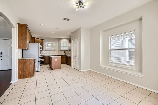 Building Photo - Gated Community