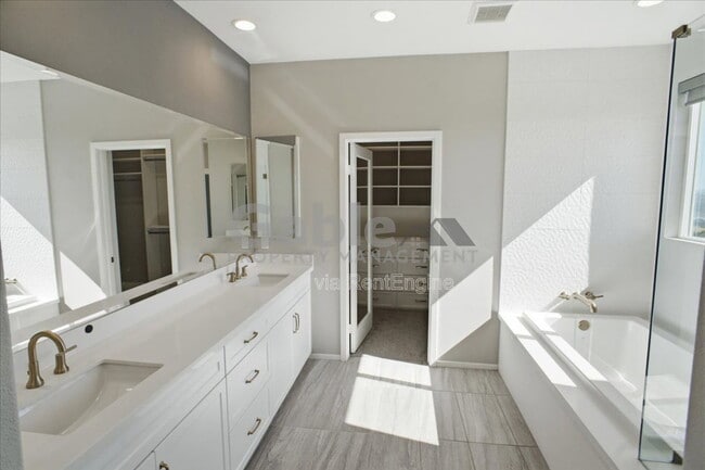 Building Photo - 18262 Astro Ct