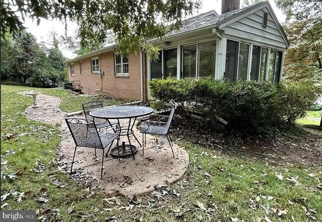 Building Photo - 3637 38th St N