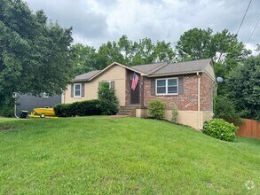 Building Photo - FOR LEASE- SINGLE-FAMILY HOME IN LEBANON