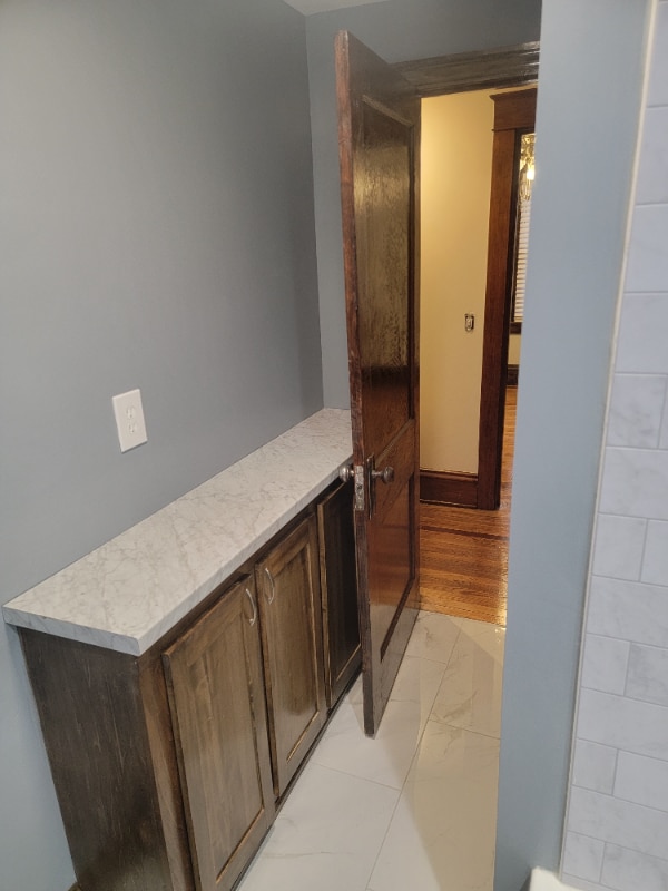 Building Photo - 111 N Phetteplace St