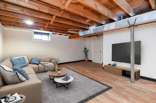 Building Photo - 257 Winton St