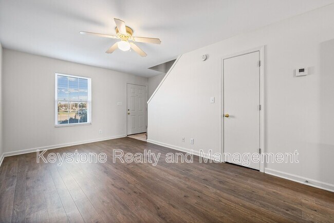 Building Photo - 3300 Royster Ln