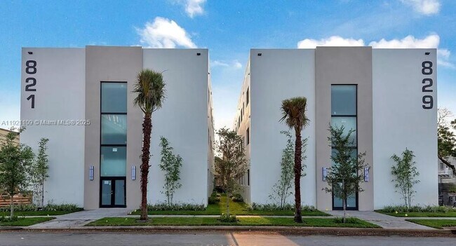 Primary Photo - 829 SW 18th Ave