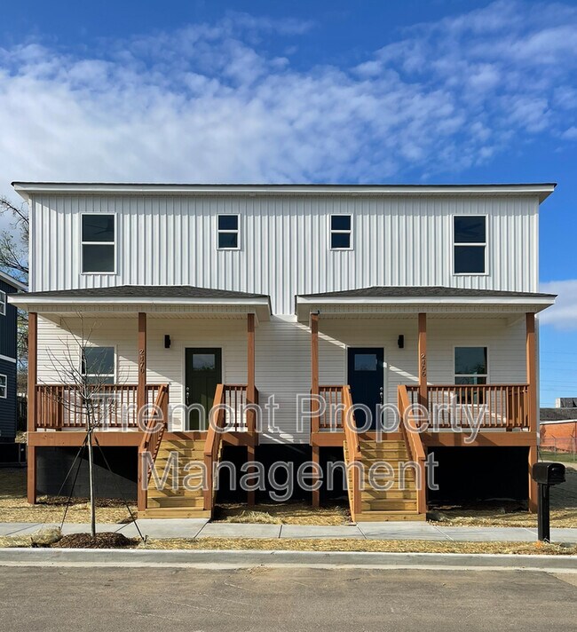 Building Photo - 2466 E 21st St