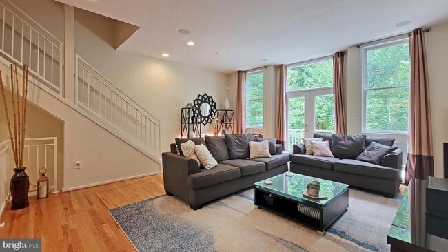 Building Photo - 2010 N Westmoreland St