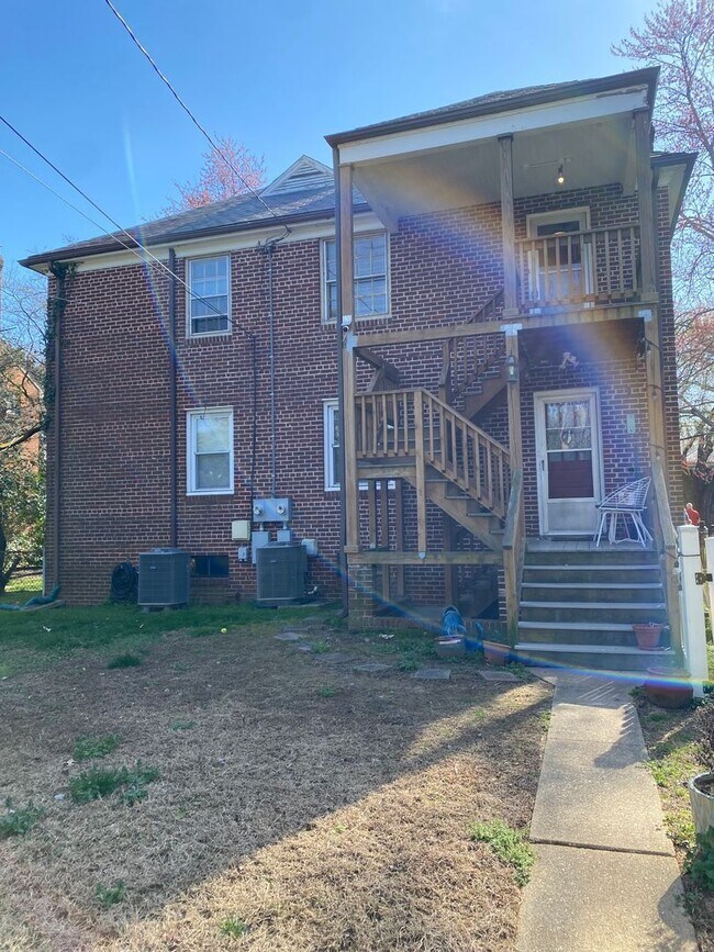 Building Photo - 3910 Cary Street Rd