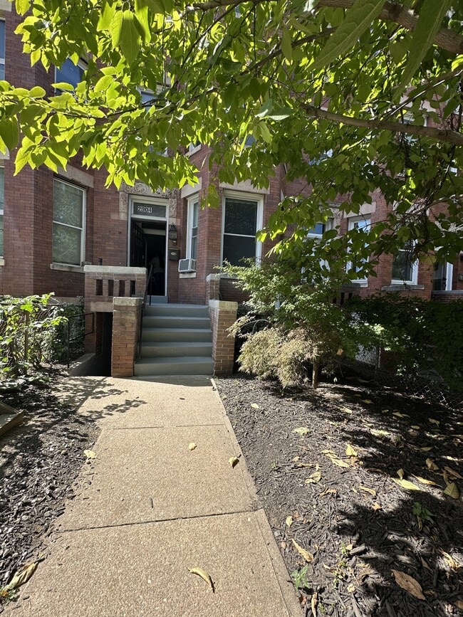 Building Photo - 2904 13th St NW
