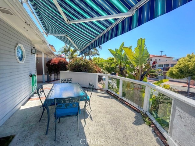 Building Photo - 123 W Avenida Valencia