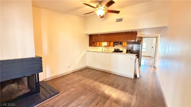 Building Photo - 2783 Carnation Ln