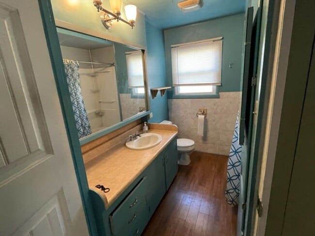 Building Photo - 3411 NE 22nd Ave