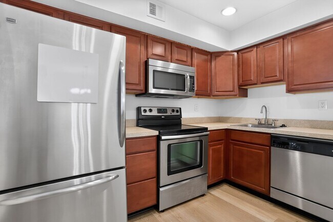 Building Photo - 1 Bed, 1 Bath Condo In Desirable Blue Bell Community!