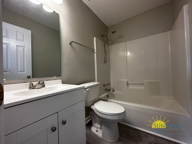 Building Photo - Beautiful 3 Bedroom Home in Fort Walton Beach!