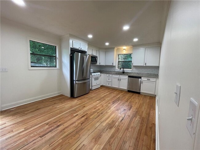 Building Photo - 106 Spring Way