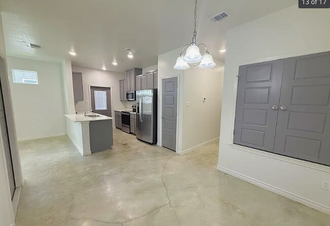 Building Photo - 215 Riptide Rd