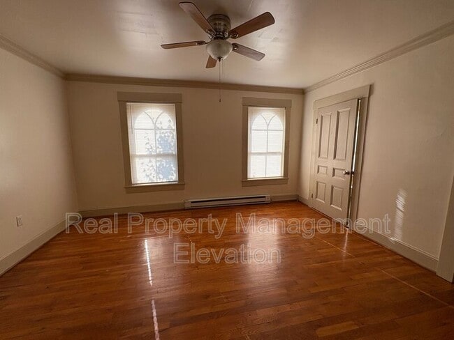 Building Photo - 523 S Cameron St