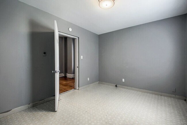 Building Photo - 1754 N 4th St