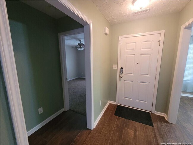 Building Photo - 3608 Crosswinds Dr