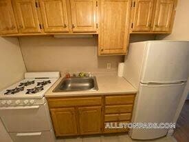 Building Photo - 1144 Commonwealth Ave