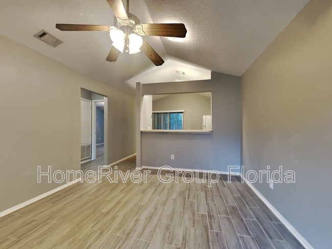 Building Photo - 10401 Riva Ridge Trail