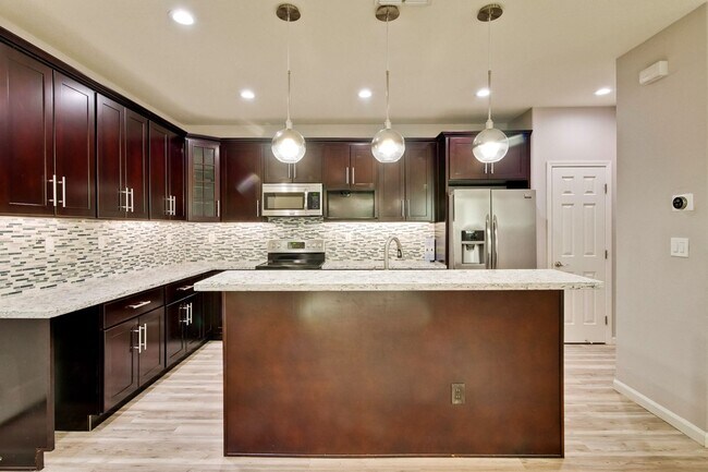 Building Photo - 309 Rayos Del Sol Dr
