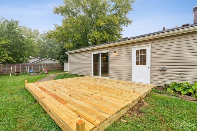 Building Photo - 1420 Broadview Ct