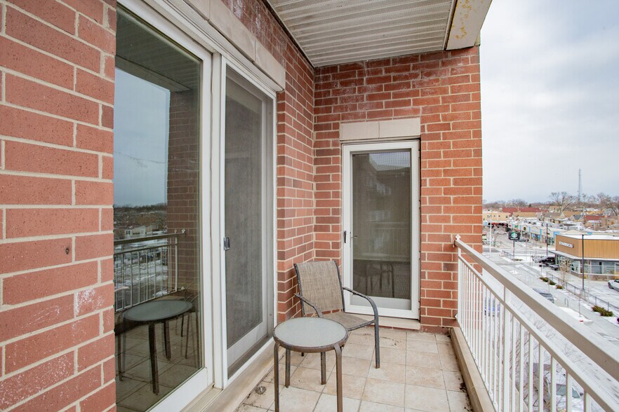 Building Photo - 3630 N Harlem Ave