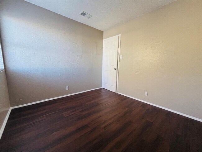 Building Photo - 503 Hardin Ct