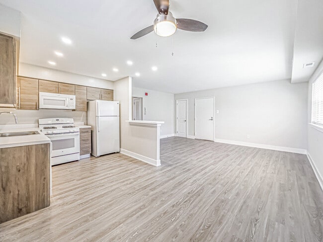 Building Photo - Forest Station Apartments
