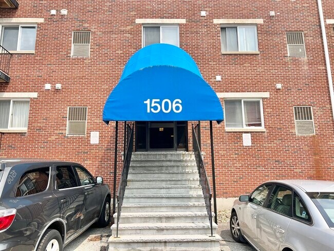 Building Photo - 1506 Gorham St