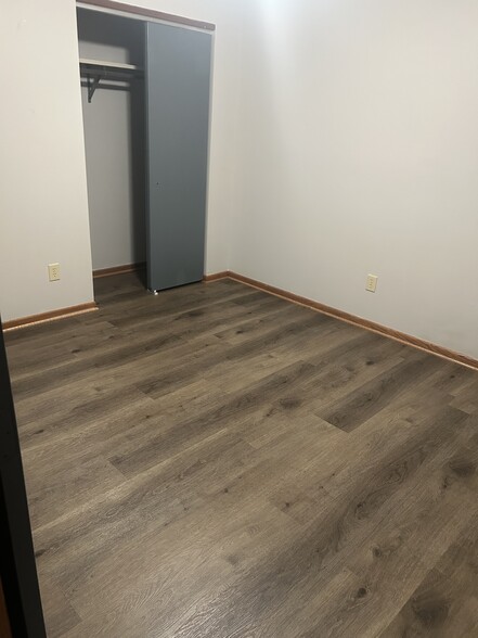 Building Photo - 1650 Secrest Rd