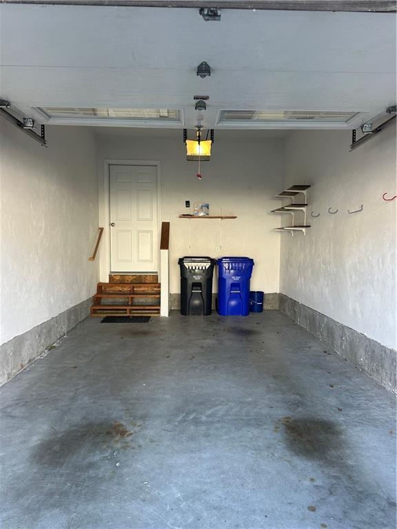 Building Photo - 32 Seafare Ln