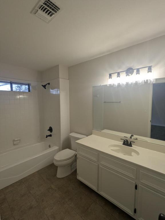 Building Photo - 210 Stone Gate Dr