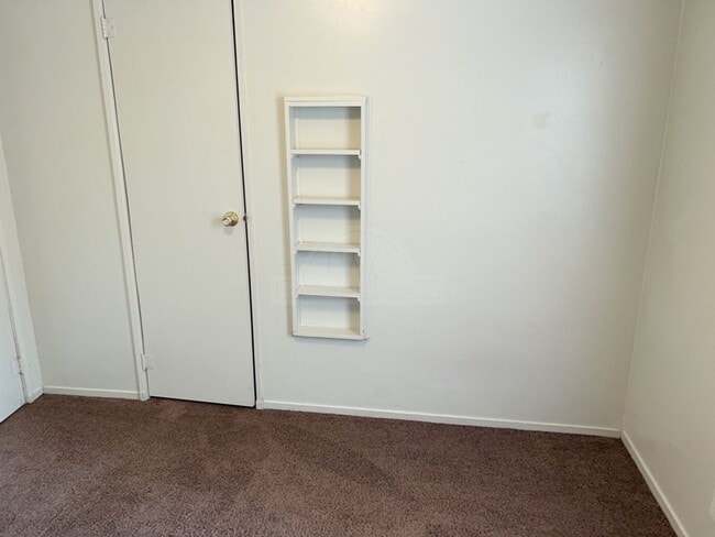 Building Photo - ***Two-Weeks Free Rent***916 Evergreen, Ki...