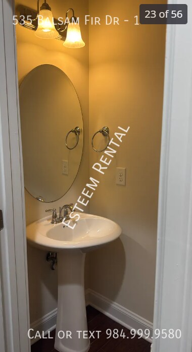 Building Photo - 535 Balsam Fir Dr