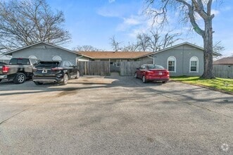 Building Photo - 410 Old Thorndale Rd