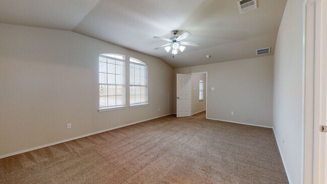 Building Photo - REDUCED RENT NOW $2,095!!!! CORNER LOT HOME IN COVE BY FORT HOOD!!!