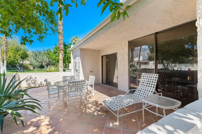 Building Photo - 2604 N Whitewater Club Dr