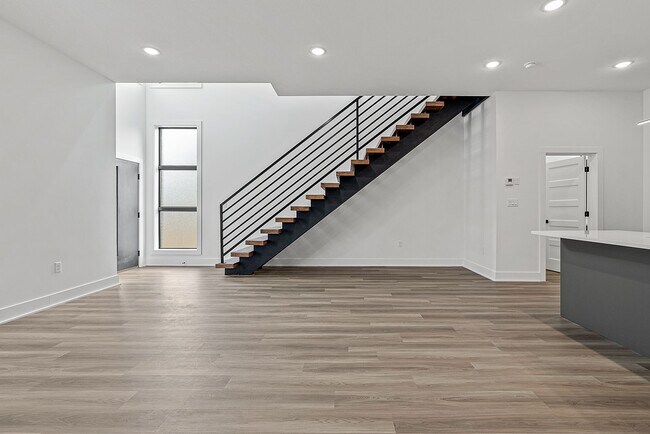 Building Photo - Edge Luxury Townhomes