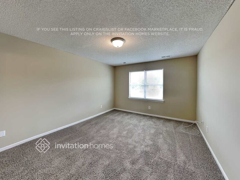 Building Photo - 171 Golding Dr