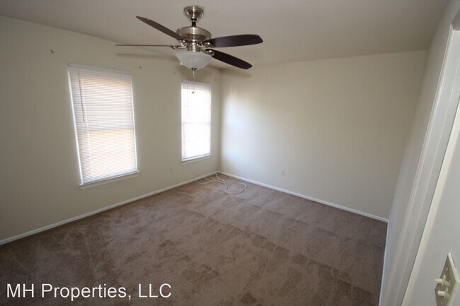 Building Photo - 3 br, 3.5 bath House - 602 Ivy League Lane