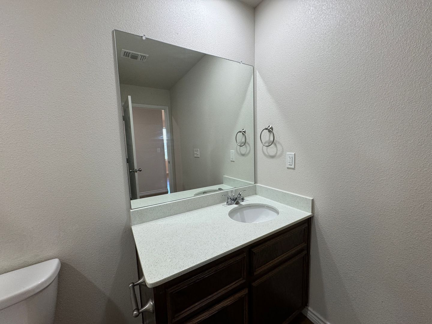 Building Photo - 108 Lowes Blvd