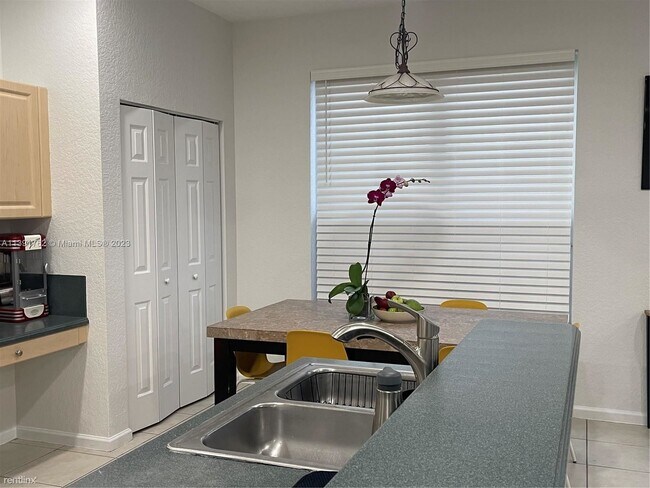 Building Photo - 5 br, 3 bath House - 16479 SW 29th St # 16479