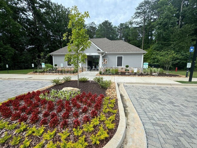 Building Photo - 120 Duval Dr
