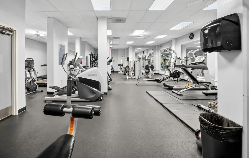 Building Photo - 5500 Friendship Blvd