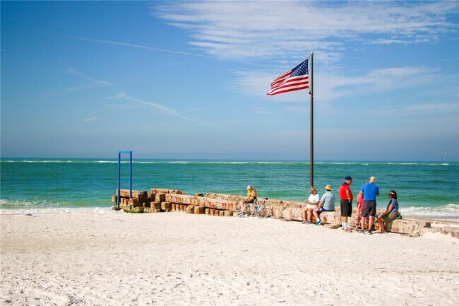 Building Photo - 3835 Almeria Ave